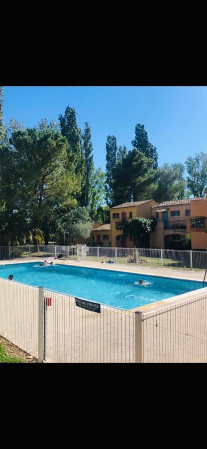 Appartement Village 7 En Residence De Vacances En Camargue Arles Kültér fotó